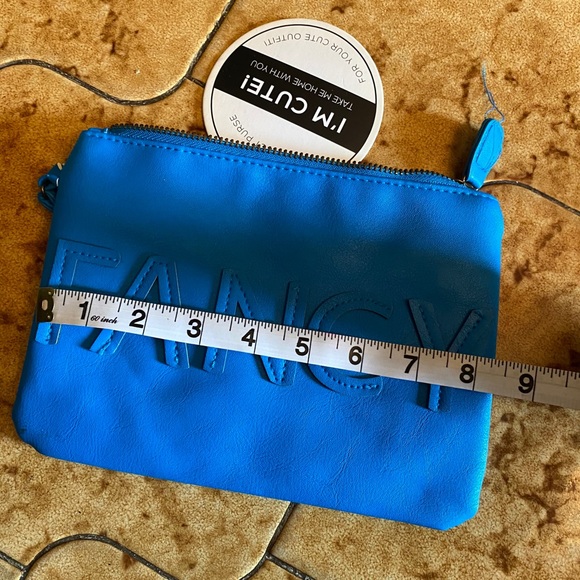 NWT Vegan leather wristlet - Picture 4 of 5